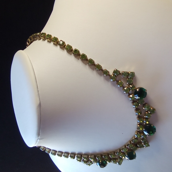 Vintage Peridot Green Juliana Necklace In Gold - Picture 3 of 9